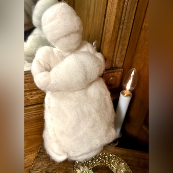 Needle Felted Wool Christmas Caroler Waldorf Style Felted Angel 10” Hand Made - Picture 1 of 7